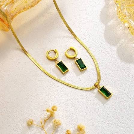 Gold-Tone Necklace & Earring Set